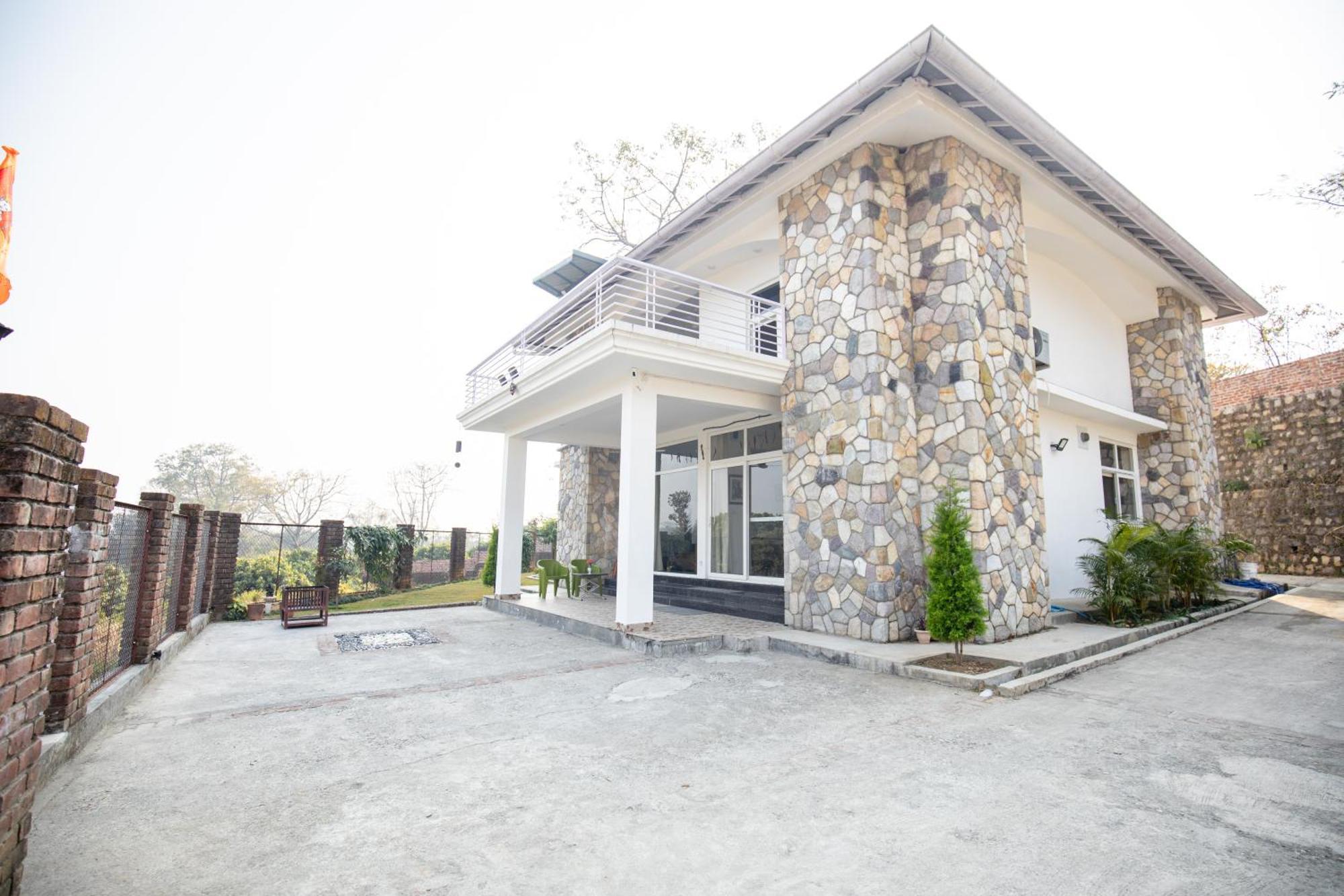 Lazy Fox Hideout - Panoramic View Cottage Dehradun Buitenkant foto