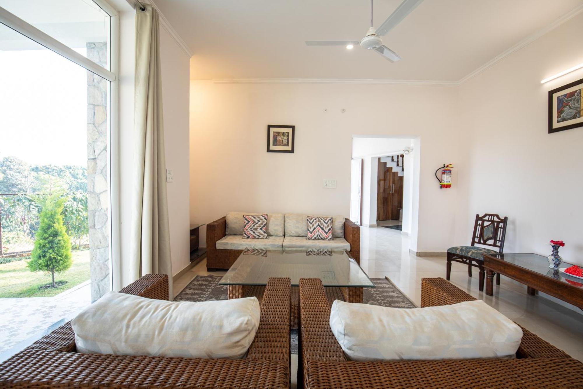 Lazy Fox Hideout - Panoramic View Cottage Dehradun Buitenkant foto